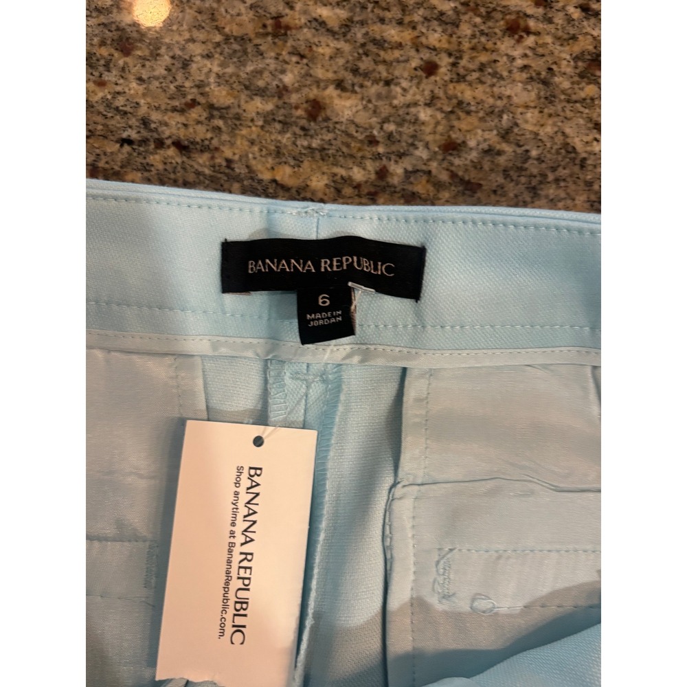 NWT Banana Republic Womens Shorts Size 6 Blue Chino Style Casual Lightweight - Picture 2 of 5